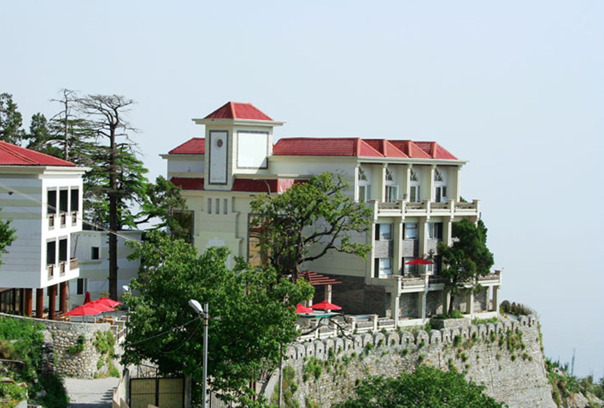 Royal Orchid Fort Resort Mussoorie Exterior photo