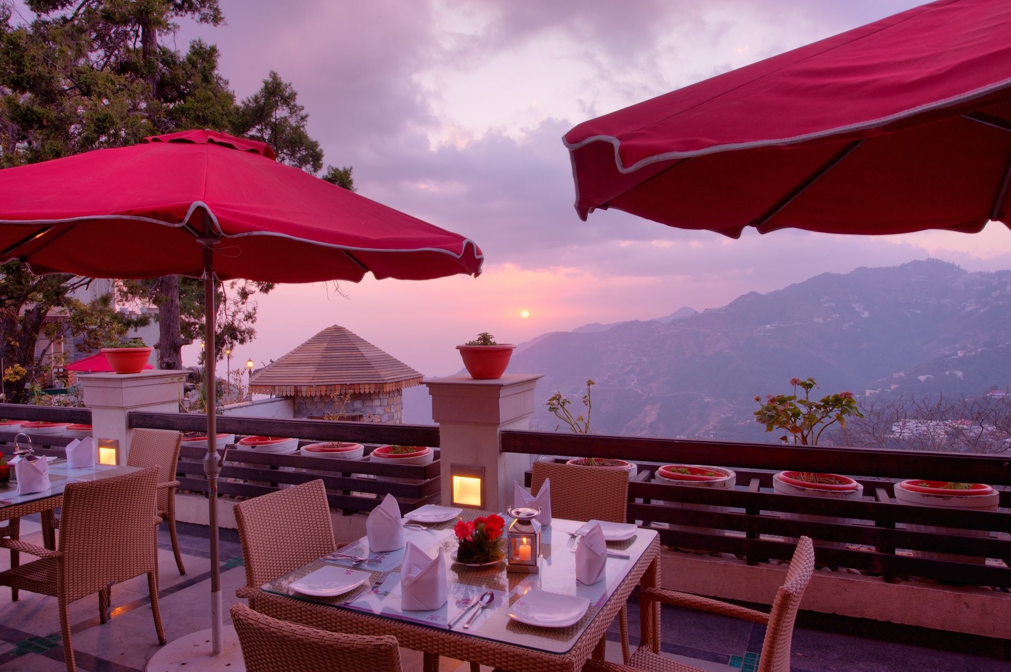 Royal Orchid Fort Resort Mussoorie Exterior photo